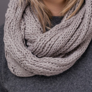 Neave Snood Grey